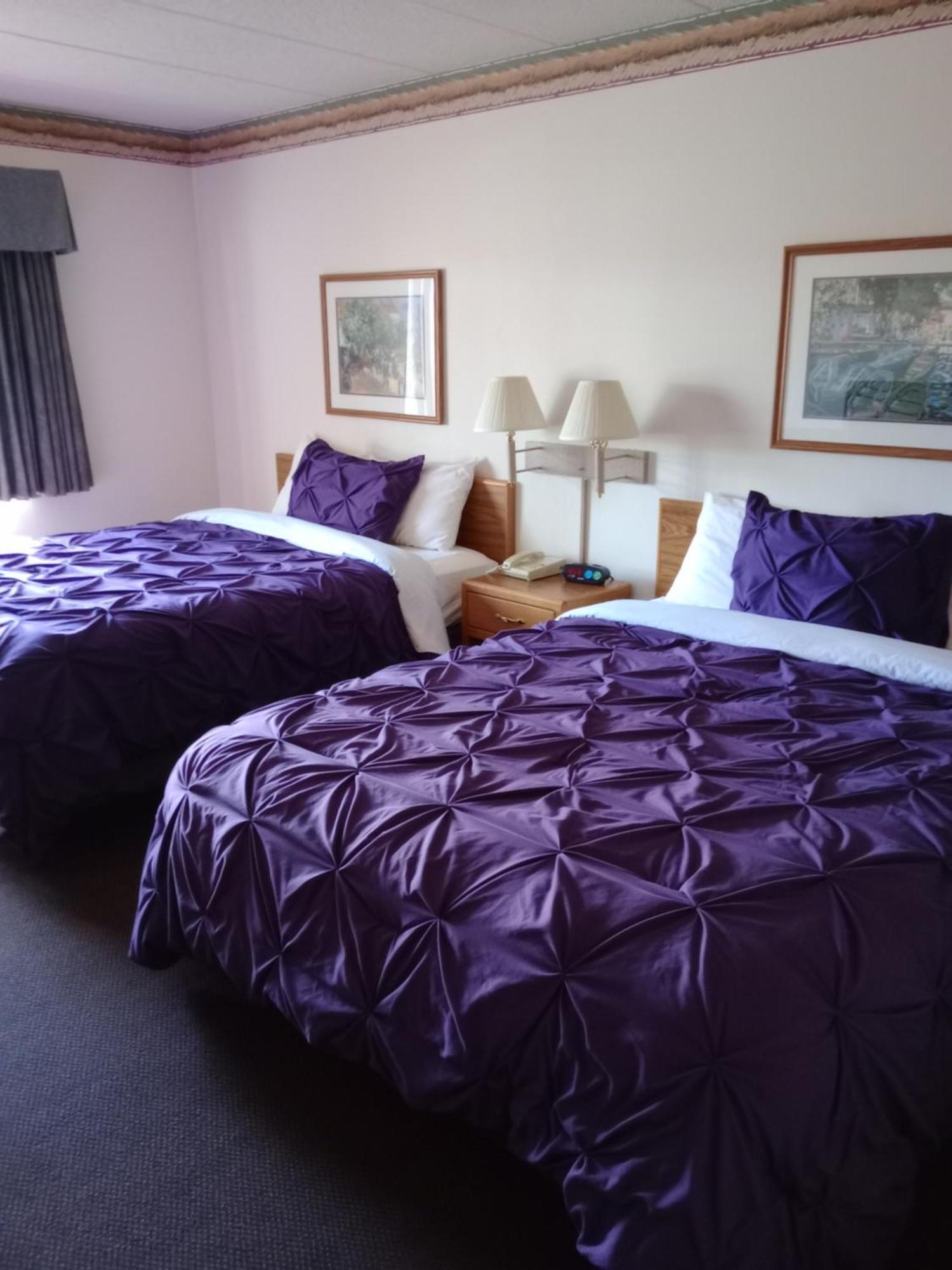Fairbridge Inn & Suites Торп Екстер'єр фото